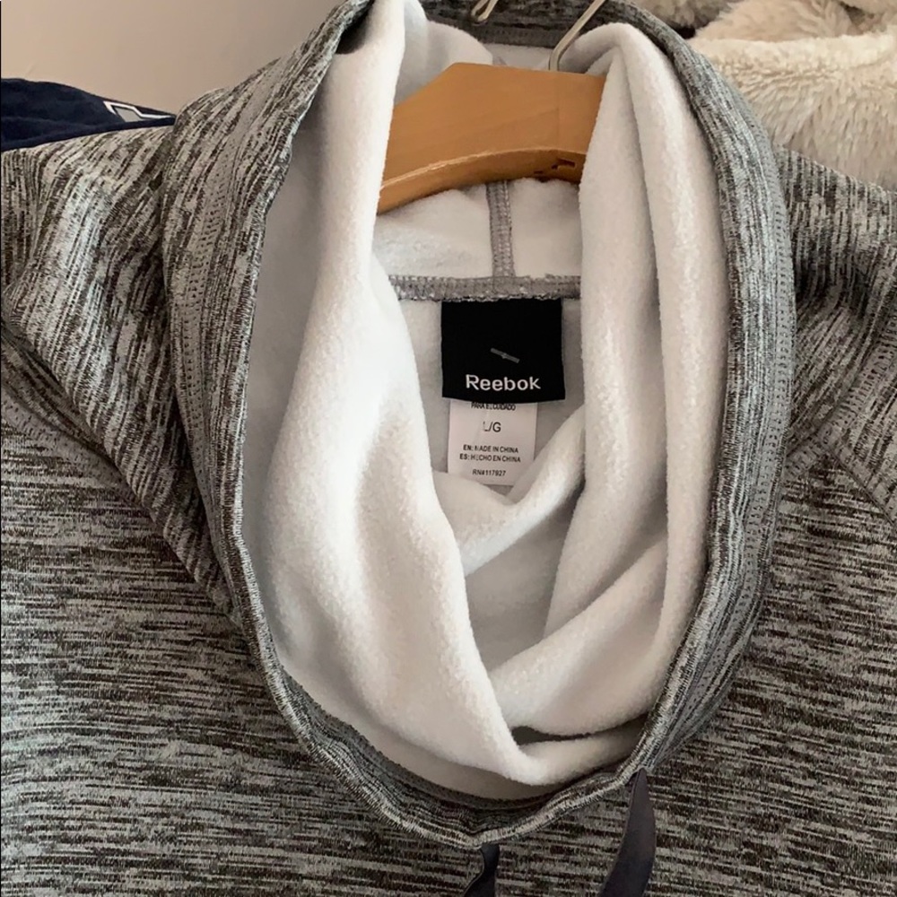 Sweater - Picture 3 of 4